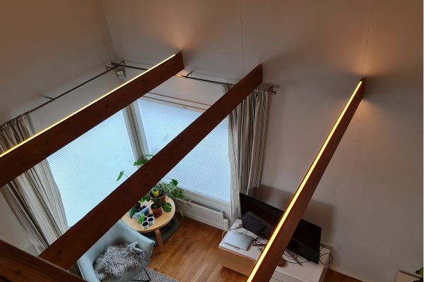 Výškové osvětlení obývacího pokoje, instalace LED pásků Výškové osvětlení obývacího pokoje, instalace LED pásků