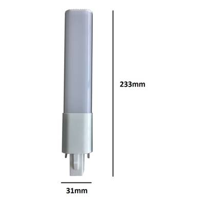 Svisle umístěná LED žárovka, výška 240 mm x šířka 32 mm, ideální pro energeticky úsporná řešení osvětlení.