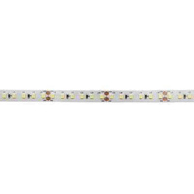 Detailní záběr bílého LED pásku, na kterém jsou vidět jednotlivé LED žárovky a měděné kontakty pro efektivní osvětlení.