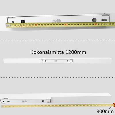 Kovová lišta s metrem o délce 1200 mm, bílý střed označený 800 mm, s nápisem "Celková délka 1200 mm" na světle šedém pozadí.