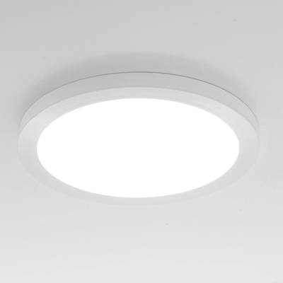 Kulaté bílé stropní svítidlo LED osvětluje bílý strop.