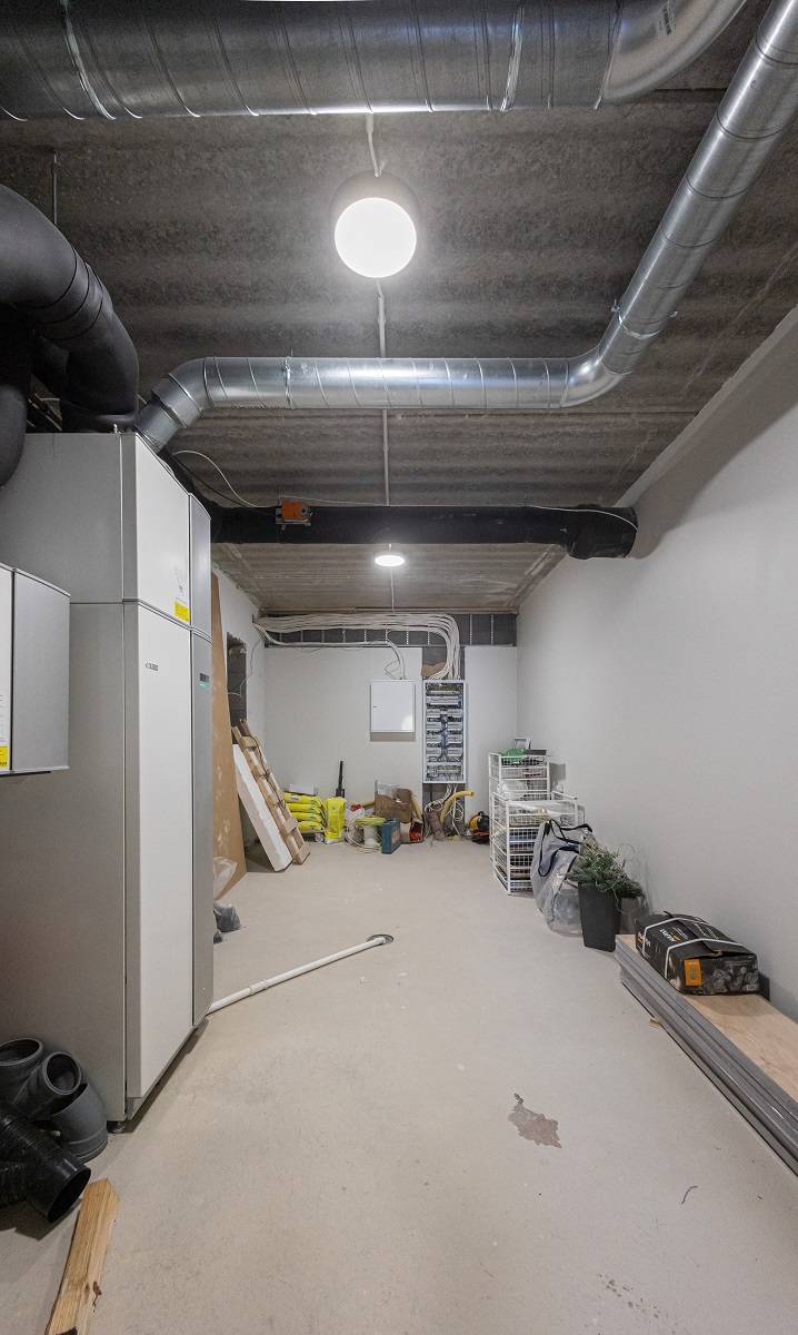 26 Osvětlení technické místnosti s povrchovou montáží LedStorefi