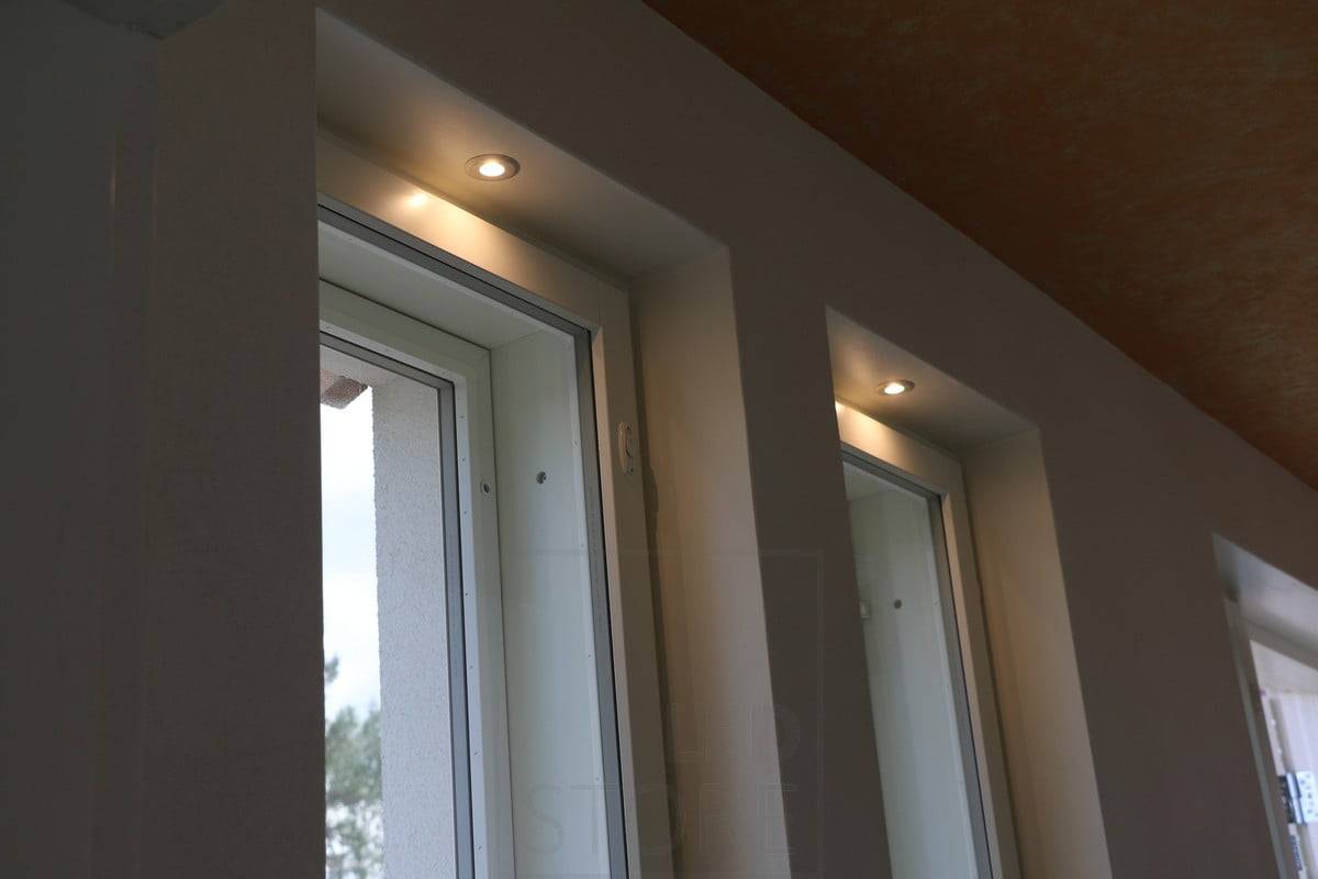 Veletrh bydlení 2015: malé skvrny 097 v okenních výklencích pro zvýraznění oken. Ledstore.fi