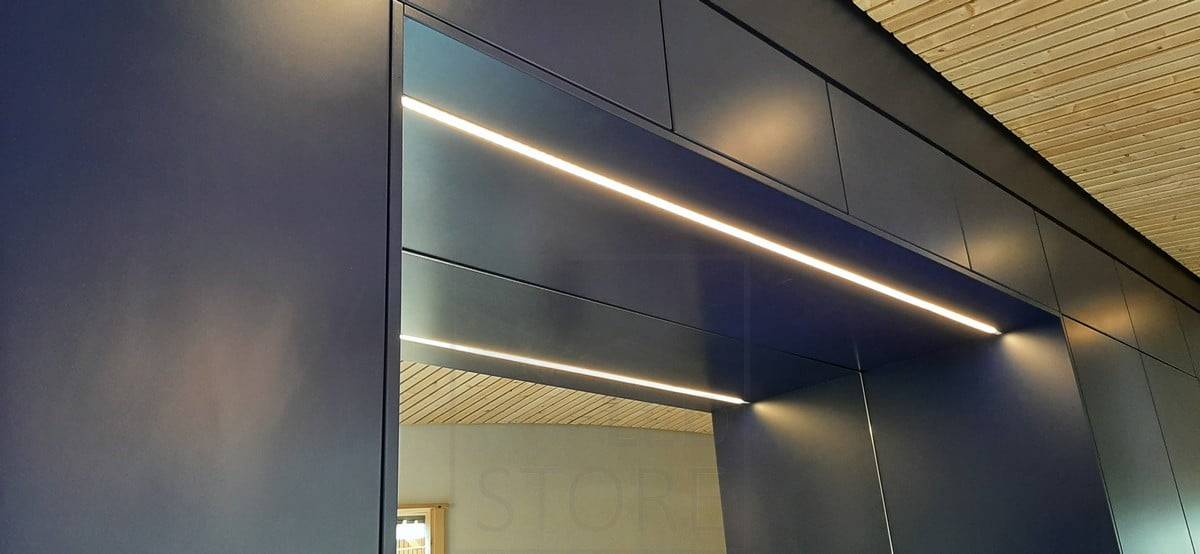 Veletrh bydlení 2021: Led páska vložená do černé skříňky. Ledstore.fi