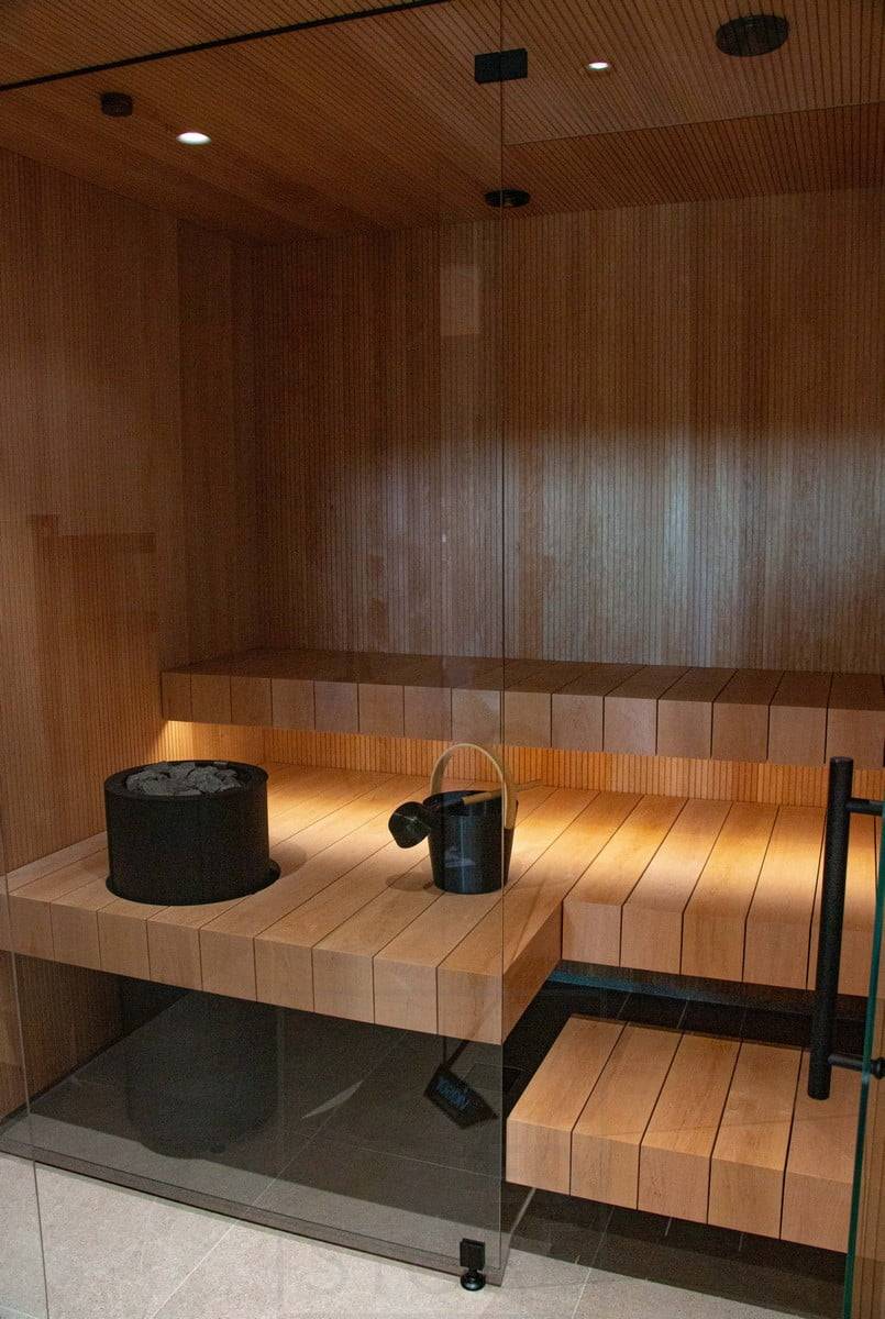 Veletrh bydlení 2022: Led stuha pod plovoucí loutnou. Ledstore.fi