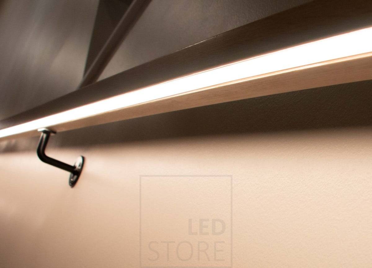 Housing Fair 2022: vedená stuha zasazená do zábradlí. Ledstore.fi