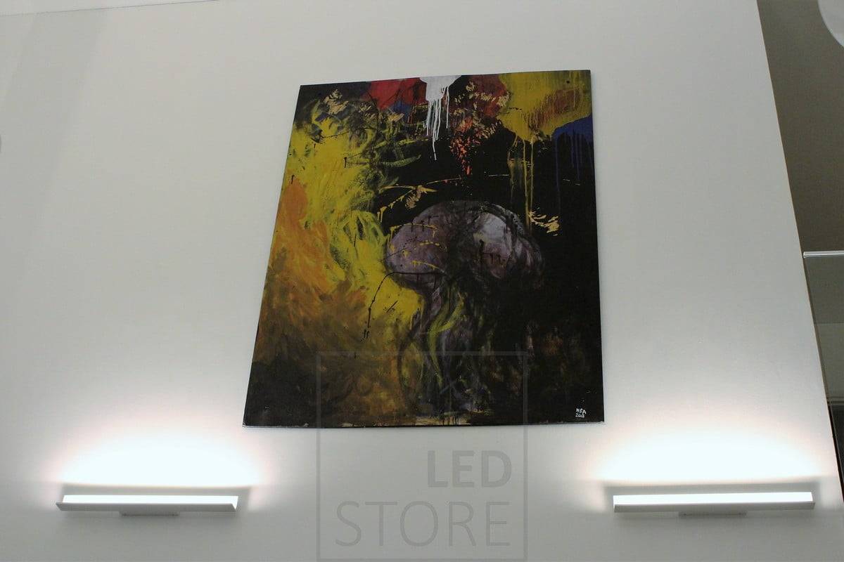 Pomocí svítidla Led WALL BLADE můžete také snadno vytvořit nepřímé osvětlení tak, že jej umístíte tak, aby světlo směřovalo vzhůru. Ledstore.fi