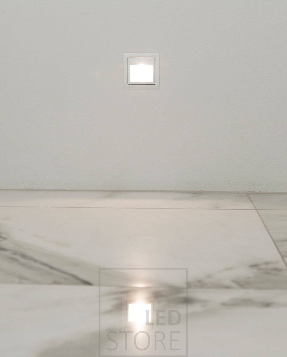 Schodišťové led svítidlo IN-WALL osvětluje měkkým a atmosférickým světlem. Vestavné nástěnné světlo je moderní, jednoduché a elegantní. Ledstore.fi