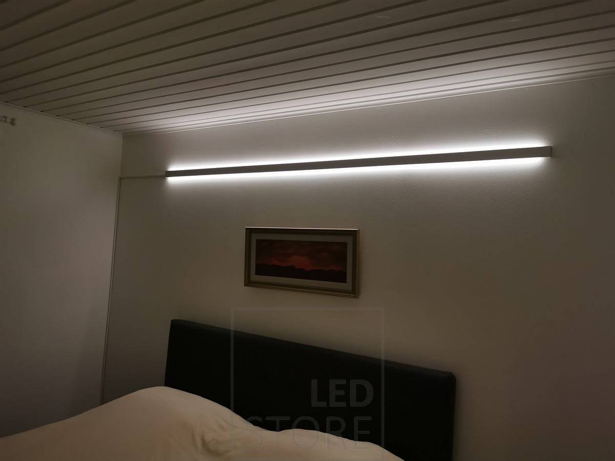 Dvoucestný hliníkový profil pro náladové osvětlení v ložnici. Ledstore.fi