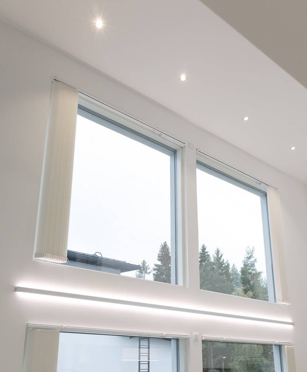 LED STORE s bílým textem na zeleném pozadí, zdůrazňující ekologicky šetrná řešení osvětlení.