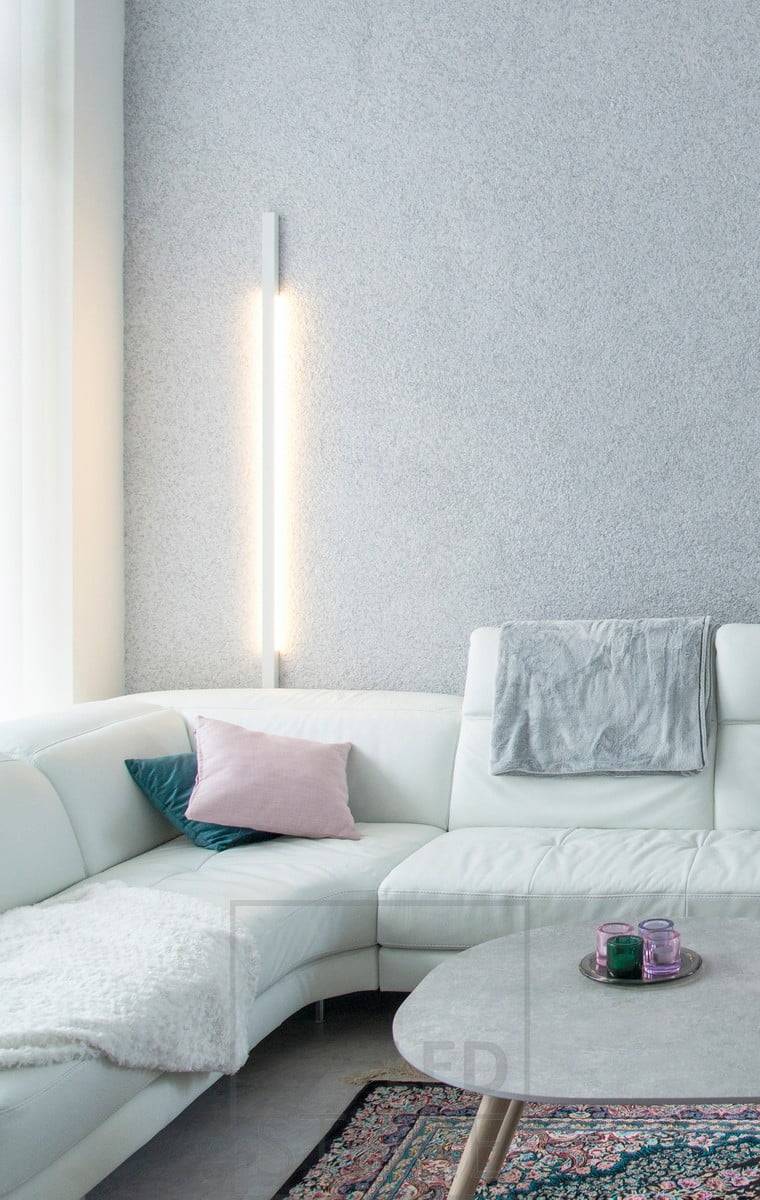 Wall LINE je velmi jednoduché a elegantní svítidlo. Svítidlo je k dispozici v různých velikostech a barvách. Světlo je nepřímým náladovým osvětlením přes stěnu. Ledstore.fi