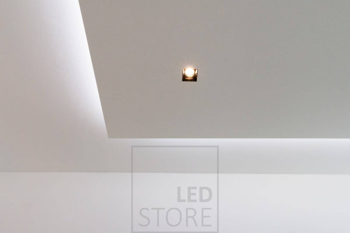 Jak hotely provádějí skryté osvětlení? Tady je: Led reflektor PIILO s regulací teploty barev je zapuštěné svítidlo, které vytváří architektonický a hotelový vzhled. Trochu práce navíc při instalaci, ale skvělý výsledek! Ledstore.fi