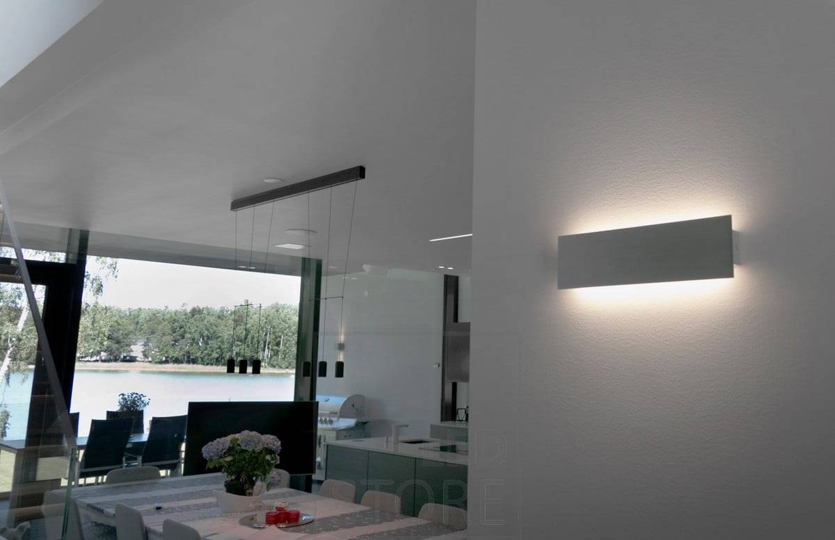 Atmosférické nepřímé světlo s led nástěnným svítidlem STRAIGHT. Ledstore.fi