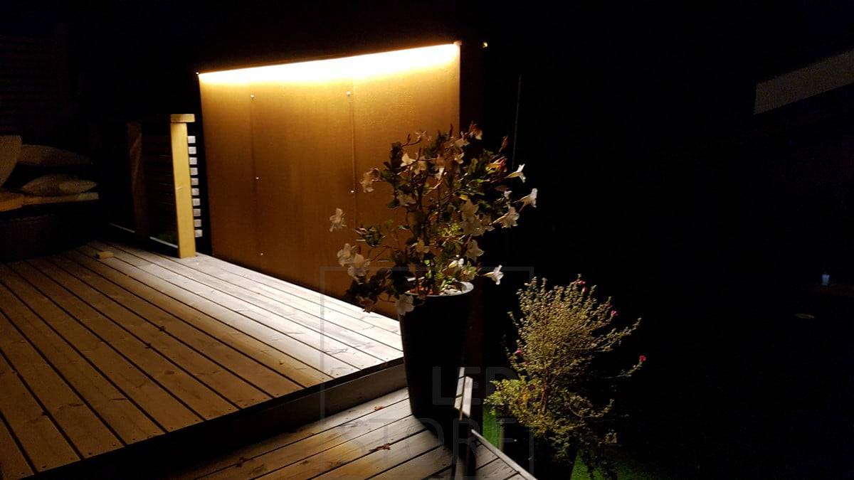 Nepřímé led osvětlení na terase. Ledstore.fi