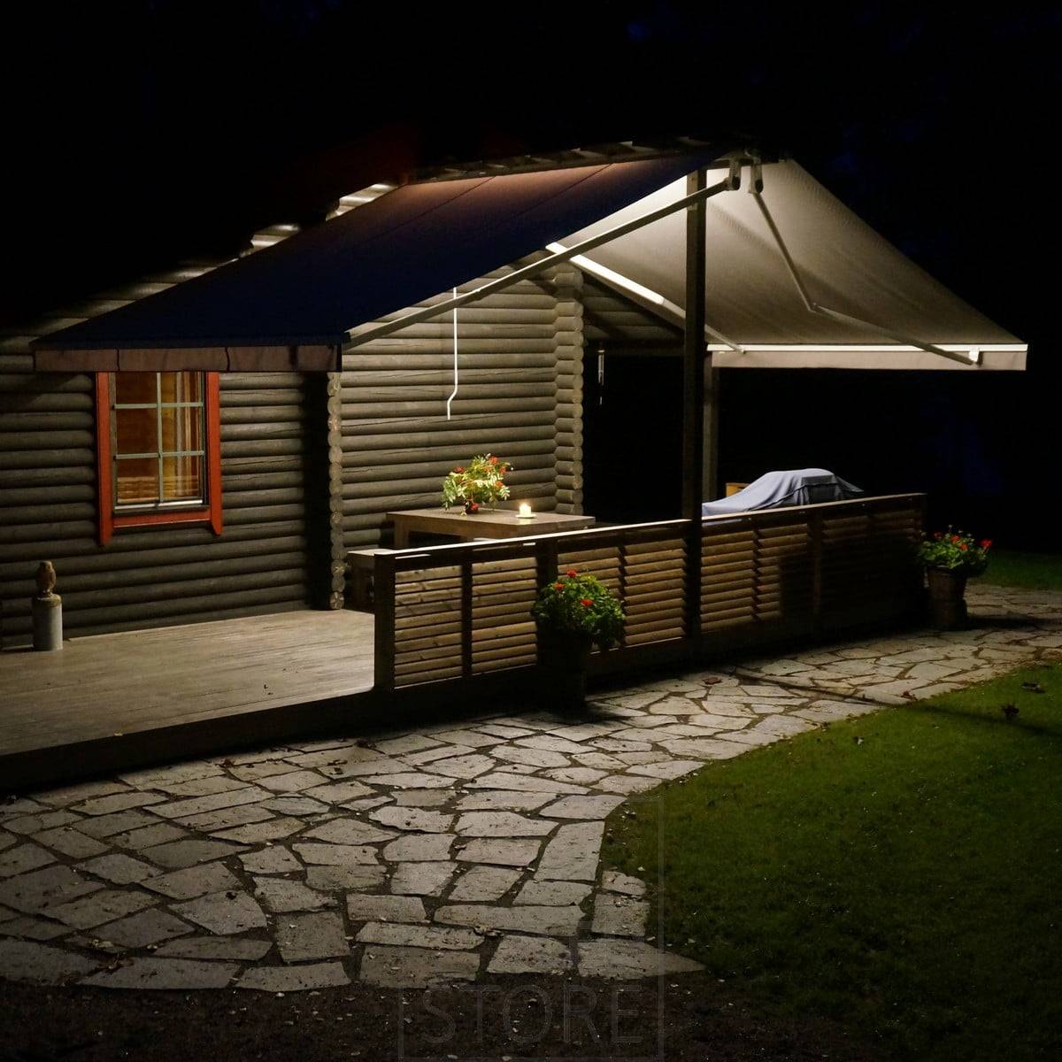 Osvětlení pomocí led pásků ve venkovním přístřešku. Ledstore.fi