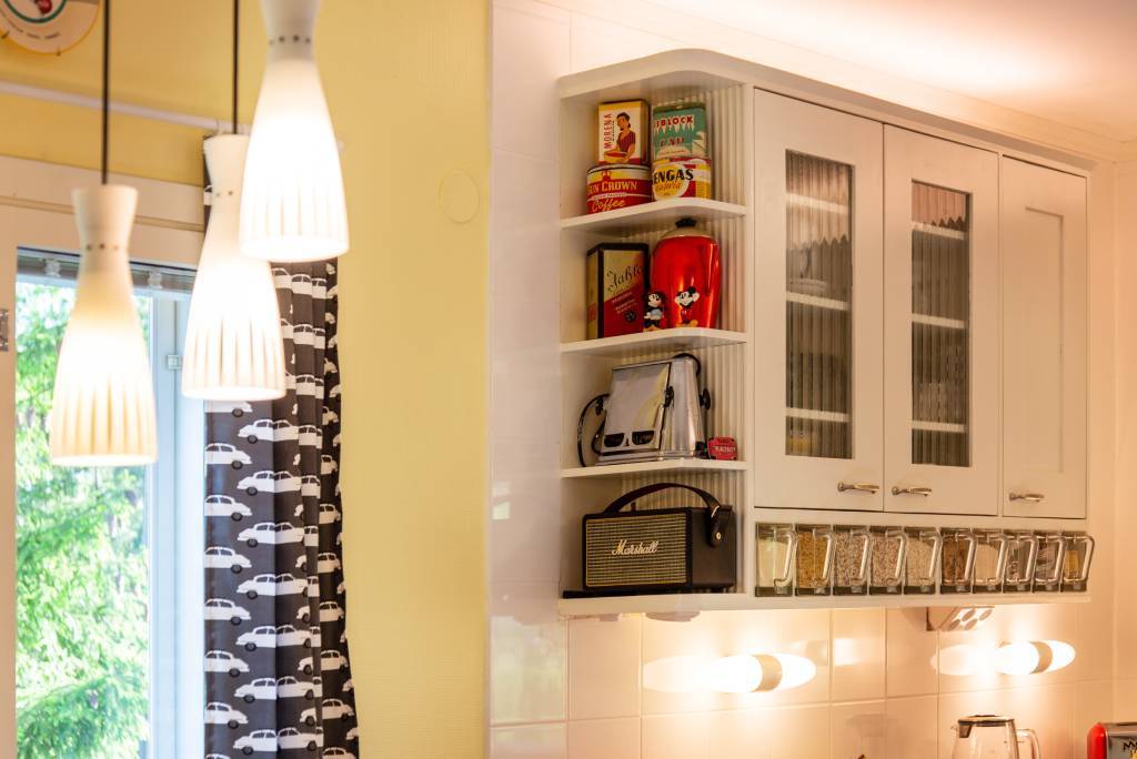led osvětlení pro kuchyňskou linku, led žárovky a led pásek