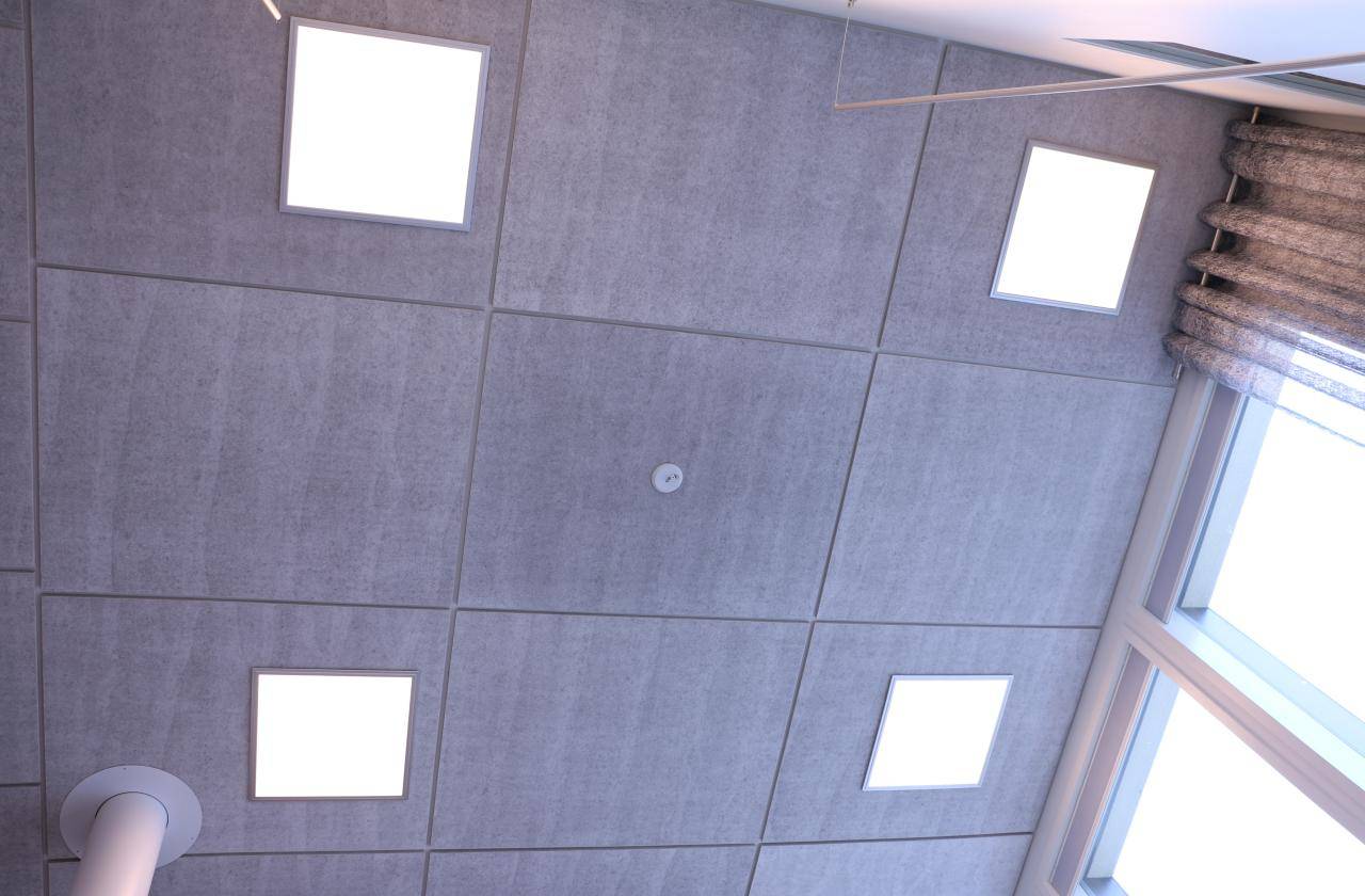 Logo LED STORE: bílý čtverec na zeleném pozadí s textem "LED STORE" tučným bílým písmem. Řešení osvětlení šetrné k životnímu prostředí.