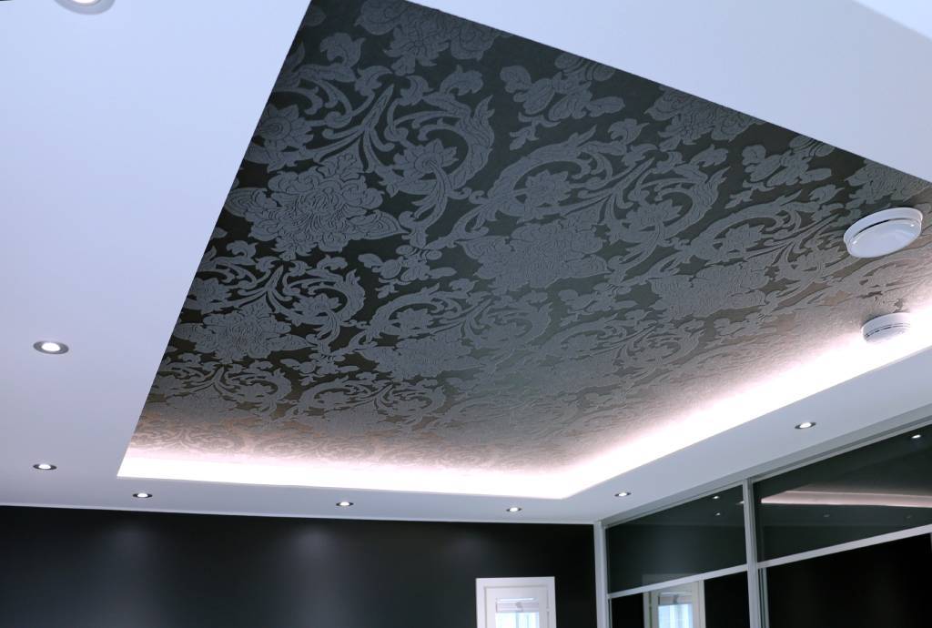 Atmosféra s led světlem na pozadí černé tapety