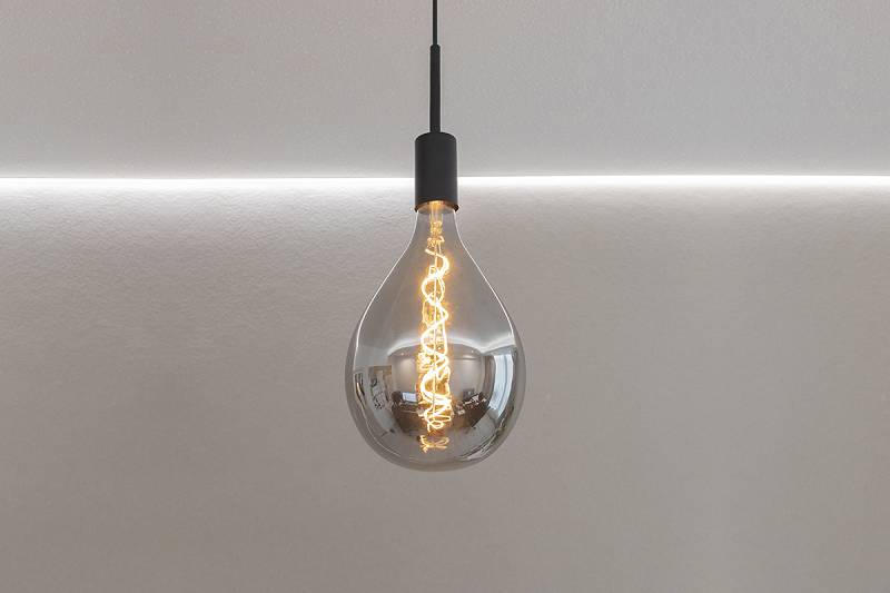 Lumen a watt Lumen a Watt DROP na střeše