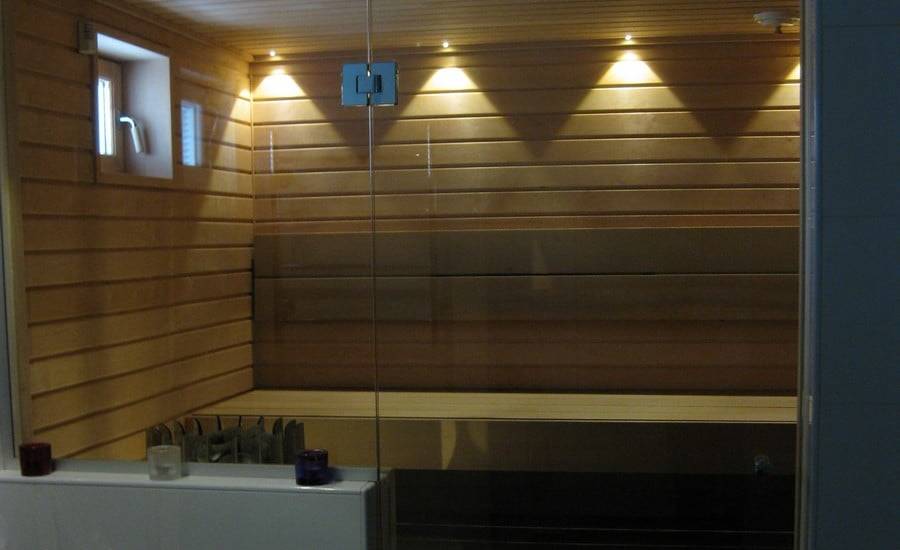 Osvětlení sauny pomocí reflektorů