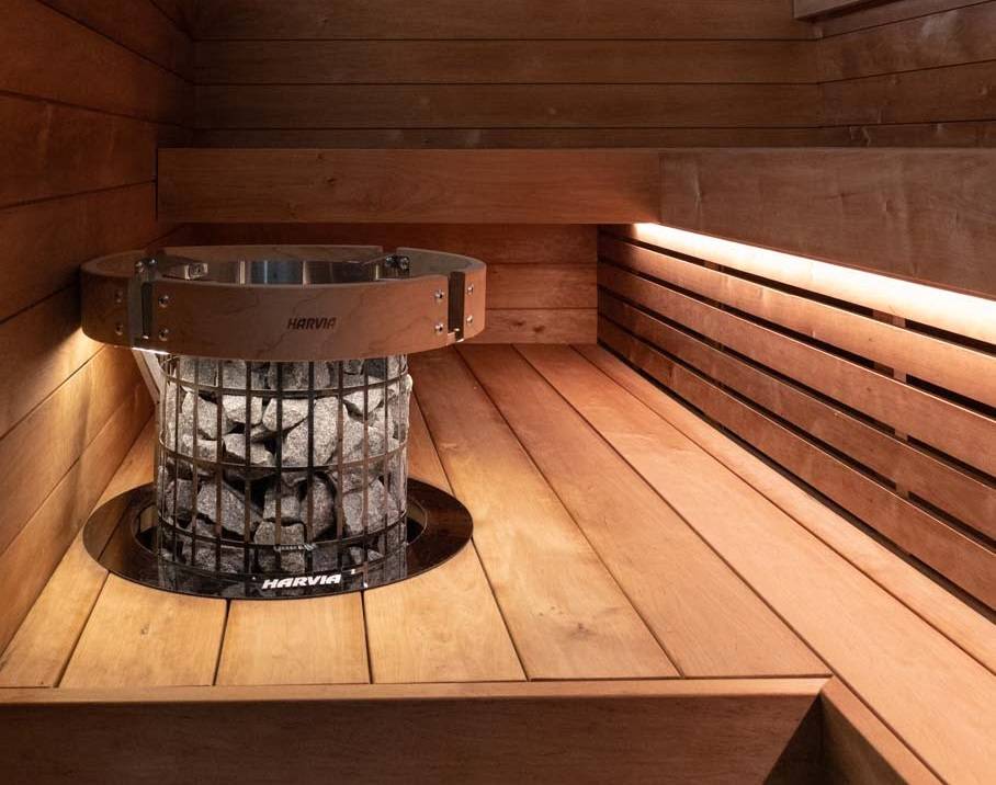 Relaxační osvětlení sauny Sauna může být osvětlena z okraje lavice nebo z topidla.