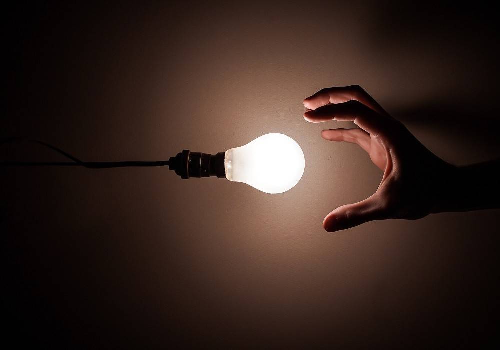 Nejstarší technologie stmívání. Stmívatelné i ručně. Obrázek: Pexels