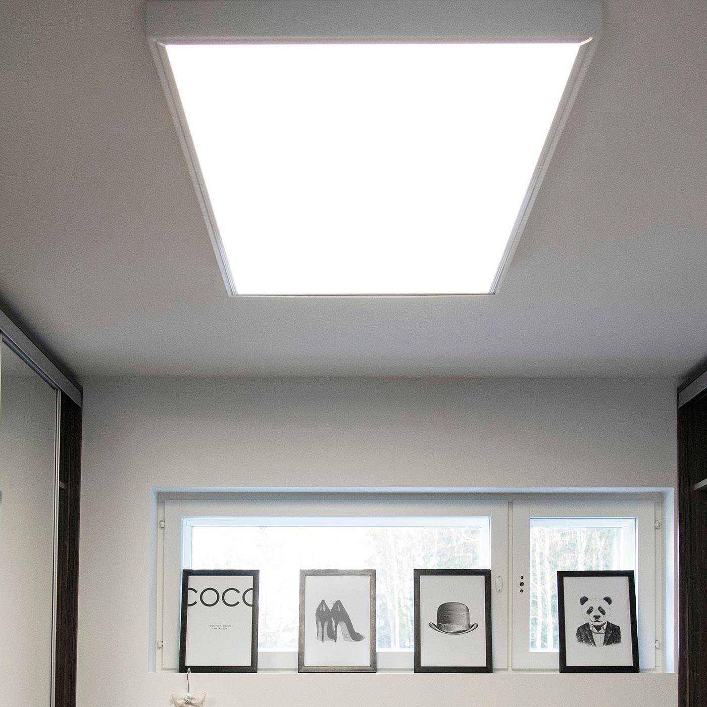 Led panel 600*1200 v povrchovém rámu.