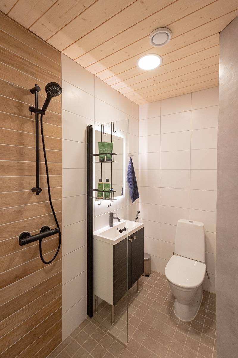 Tato svítidla PLAFOND mají plynule nastavitelnou teplotu barvy světla a jas.